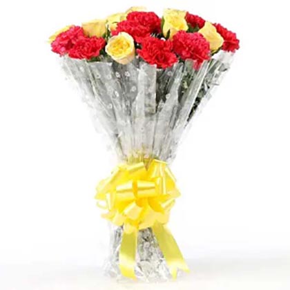 Lovely arrangement Of Carnations & Roses