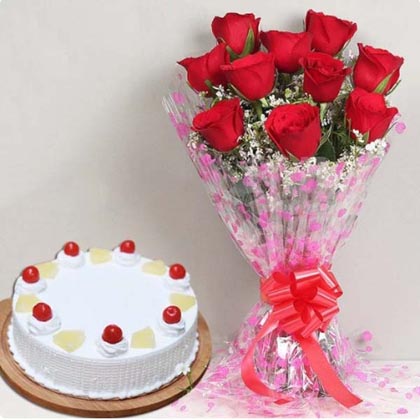 Heart winning combo of roses and cake