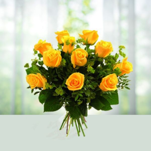 Bunch of 12 yellow roses