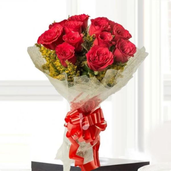 Blomming Red Rose Bunch